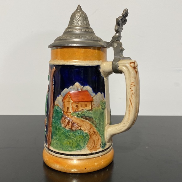Authentic vintage German beer stein with lid ceramic - Picture 2 of 7